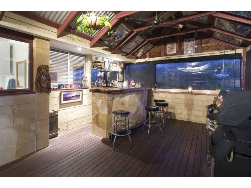 1/13 Anglesey Drive, Kardinya WA 6163