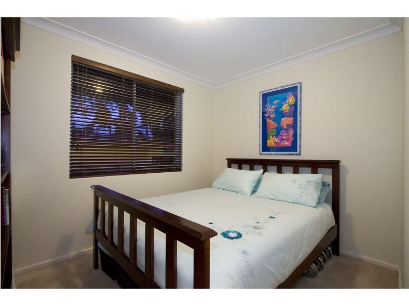 1/13 Anglesey Drive, Kardinya WA 6163