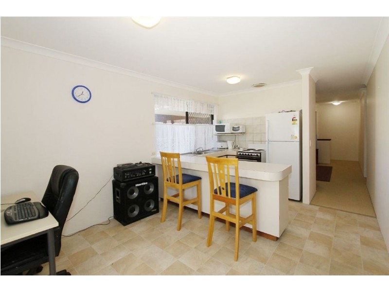 4/15 Golf Road, Parkwood WA 6147