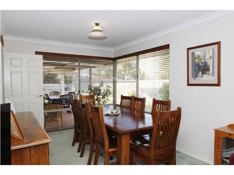 8 Du Maurier Road, North Lake WA 6163