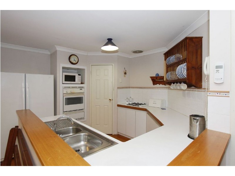 8 Du Maurier Road, North Lake WA 6163