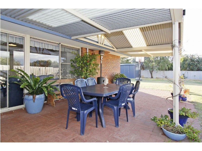 8 Du Maurier Road, North Lake WA 6163