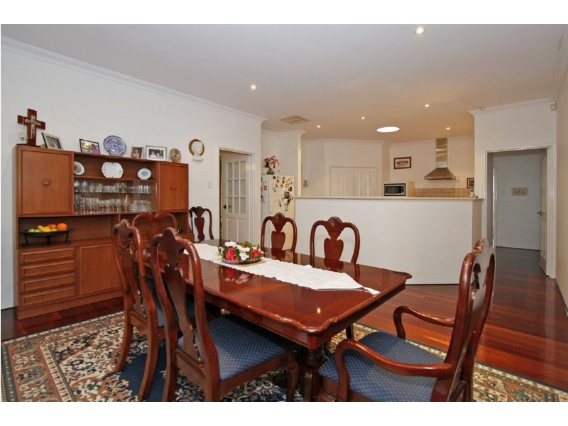 7 Blueridge Crest, Bibra Lake WA 6163