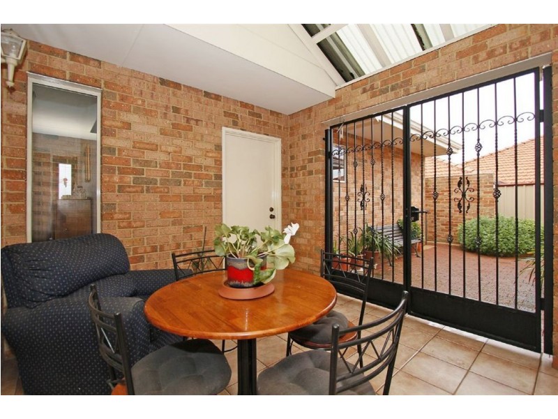 7 Blueridge Crest, Bibra Lake WA 6163