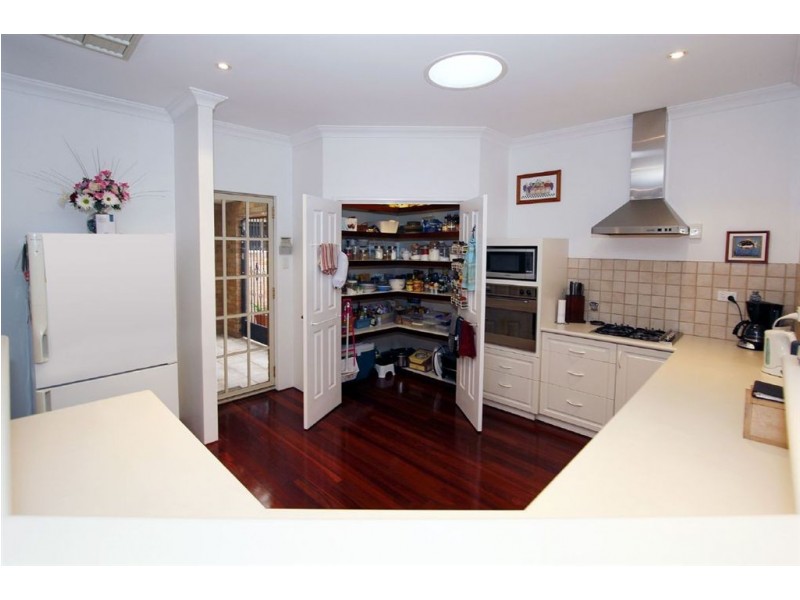 7 Blueridge Crest, Bibra Lake WA 6163