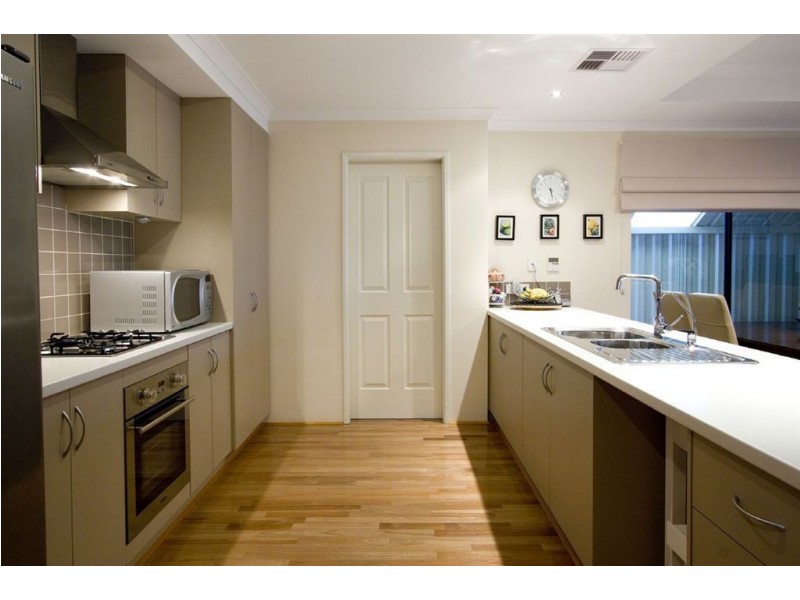 34A McBeth Way, Kardinya WA 6163