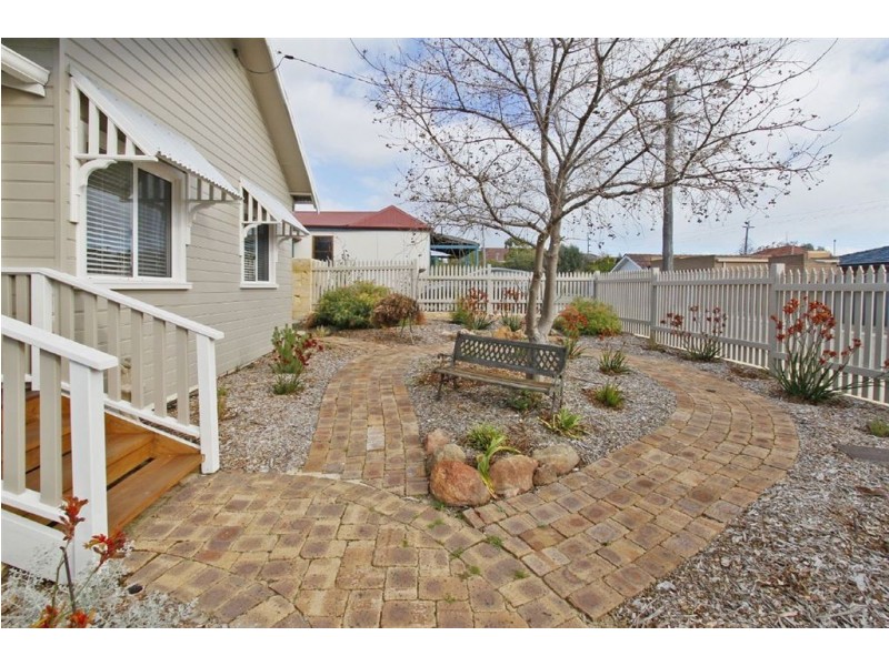 28 Mardie Street, Beaconsfield WA 6162
