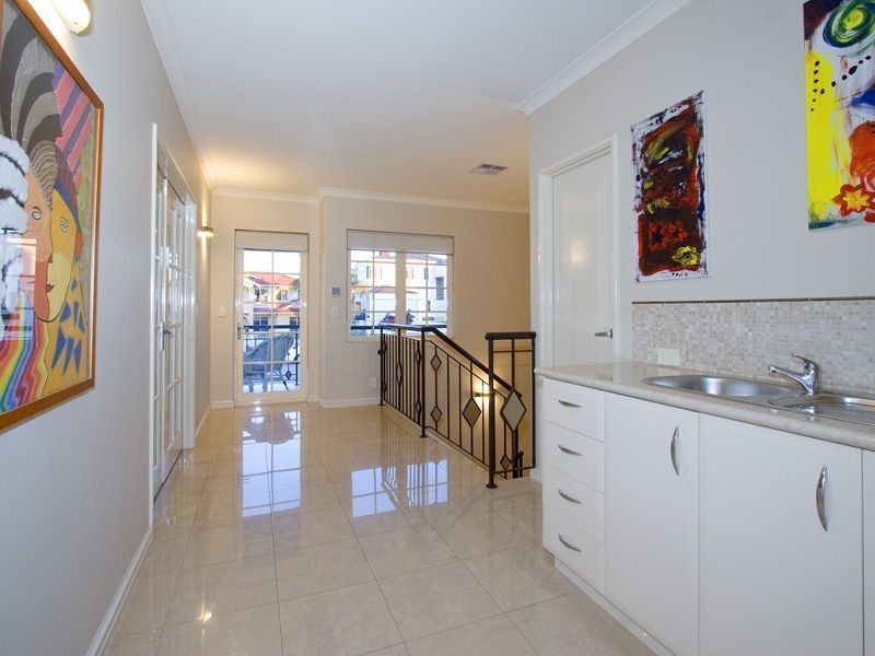 5 Currie Place, Kardinya WA 6163