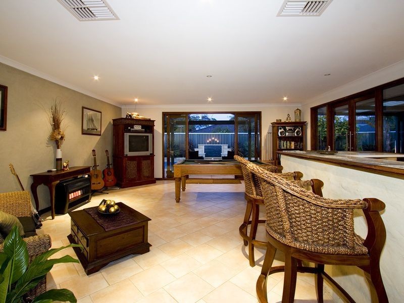 40 McBeth Way, Kardinya WA 6163