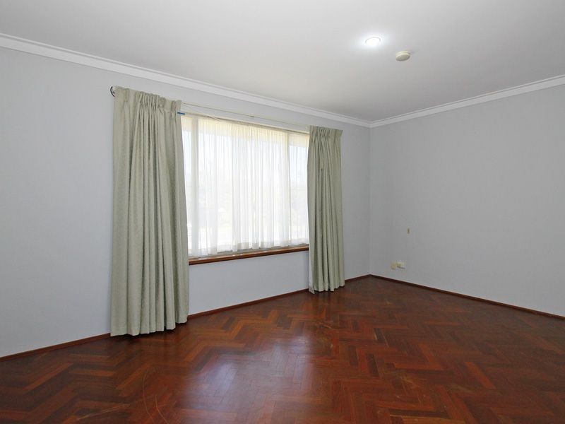 32 McBeth Way, Kardinya WA 6163