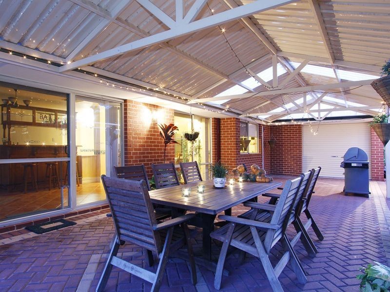 14 Aylesbury Close, Jandakot WA 6164