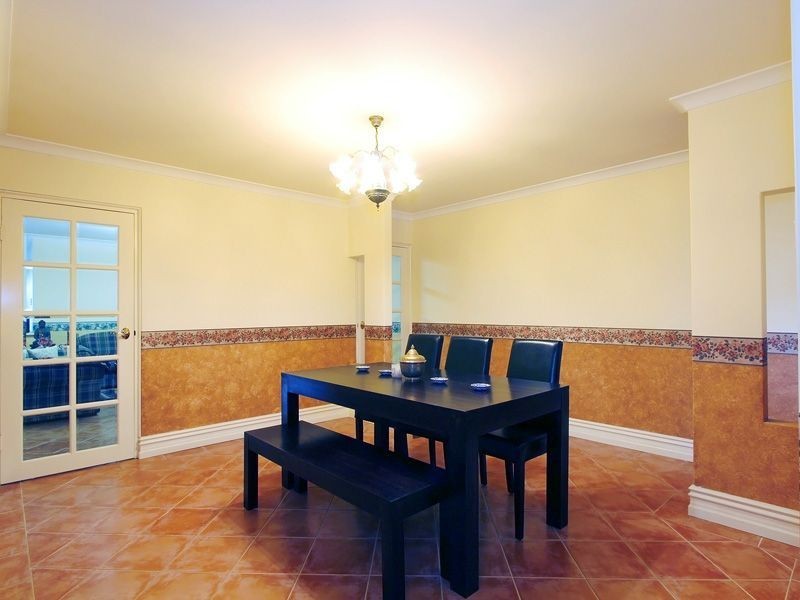 14 Aylesbury Close, Jandakot WA 6164