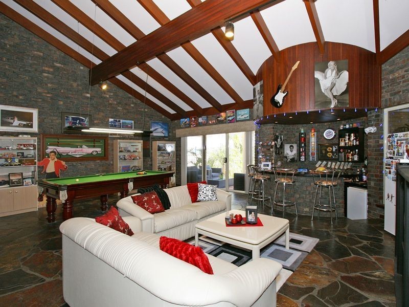 2 Storrs Place, Winthrop WA 6150