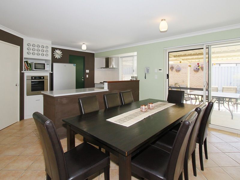 37 Marshwood Retreat, Bibra Lake WA 6163