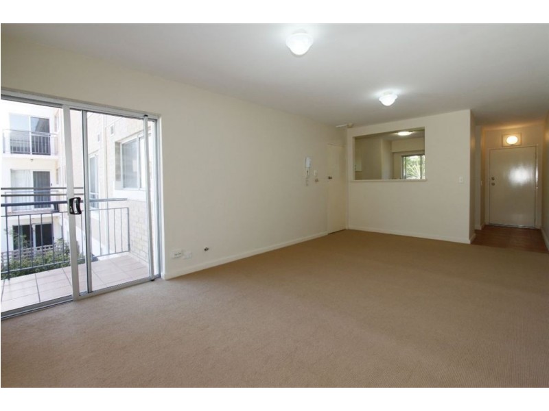 6/5 Doherty Road, Coolbellup WA 6163