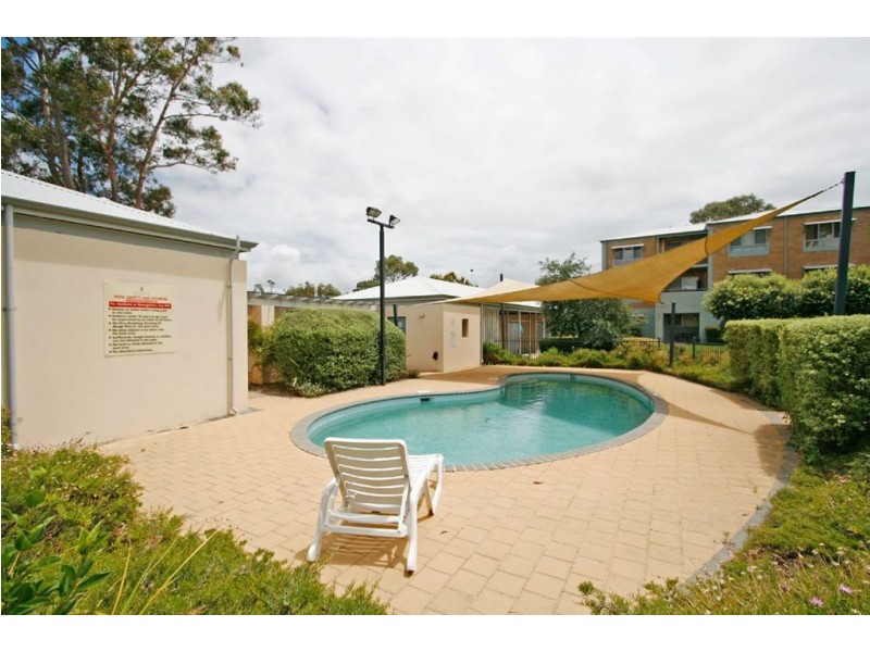 1/15 Friar John Way, Coolbellup WA 6163