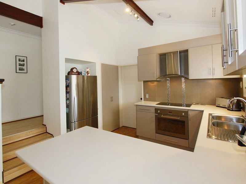 14B Walker Court, Kardinya WA 6163