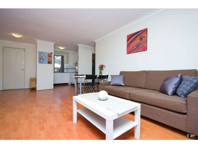 40/35 Winnacott Street, Willagee WA 6156