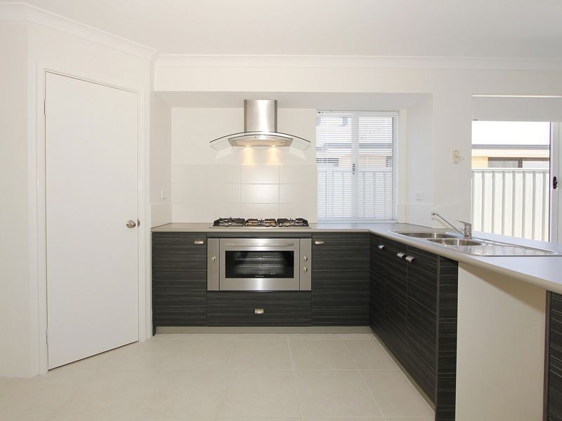 13 Waterbank Avenue, Beeliar WA 6164