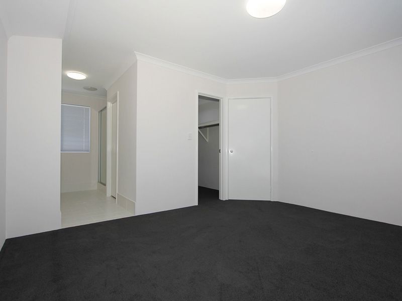 13 Waterbank Avenue, Beeliar WA 6164