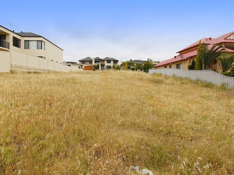 15 Battye Road, Kardinya WA 6163