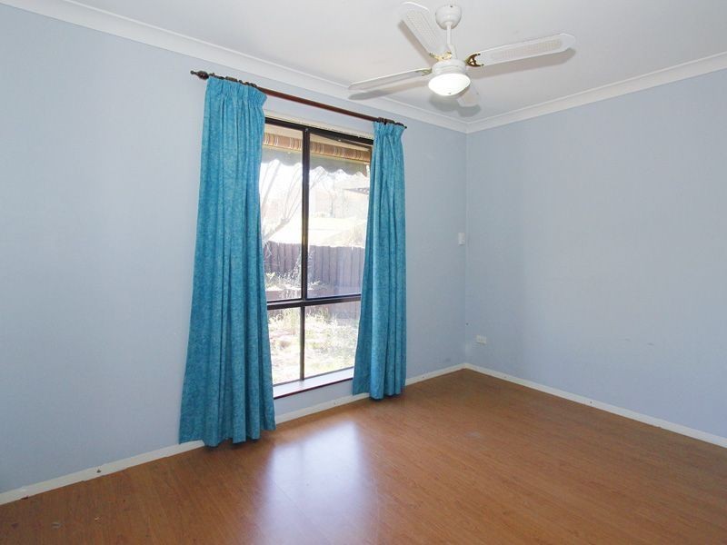 6 Twain Close, Munster WA 6166