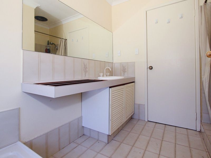 6 Twain Close, Munster WA 6166