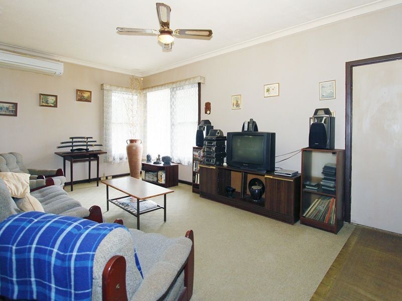 28 Hartley Street, Coolbellup WA 6163