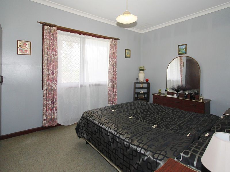 28 Hartley Street, Coolbellup WA 6163