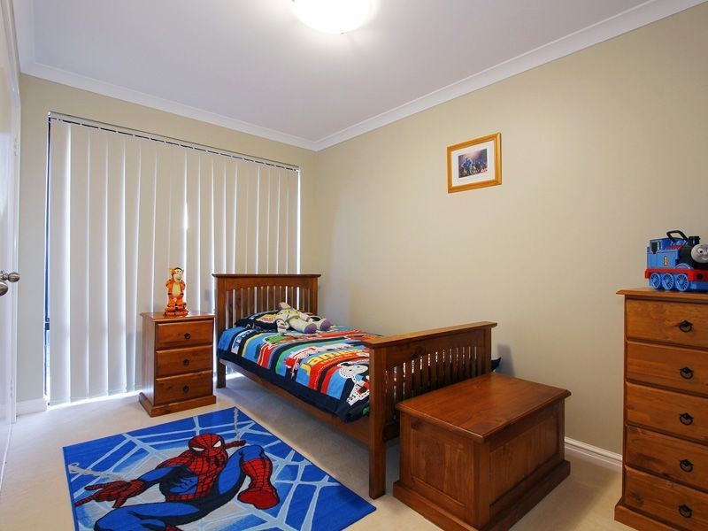 1 Admiralty Road, Canning Vale WA 6155