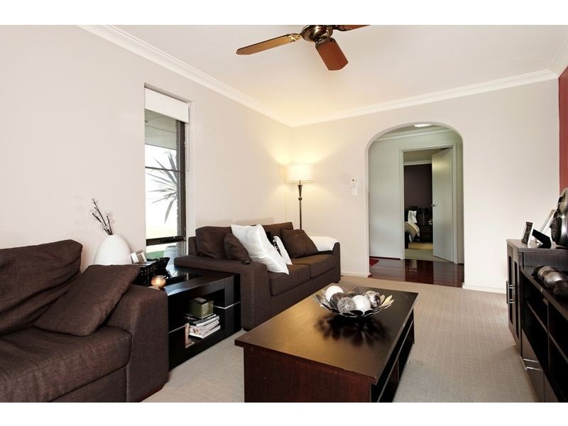 12 Hanlin Way, Samson WA 6163