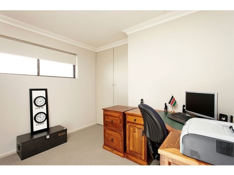 12 Hanlin Way, Samson WA 6163