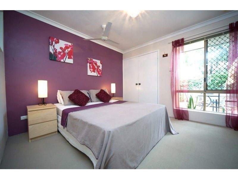 8/35 Winnacott Street, Willagee WA 6156