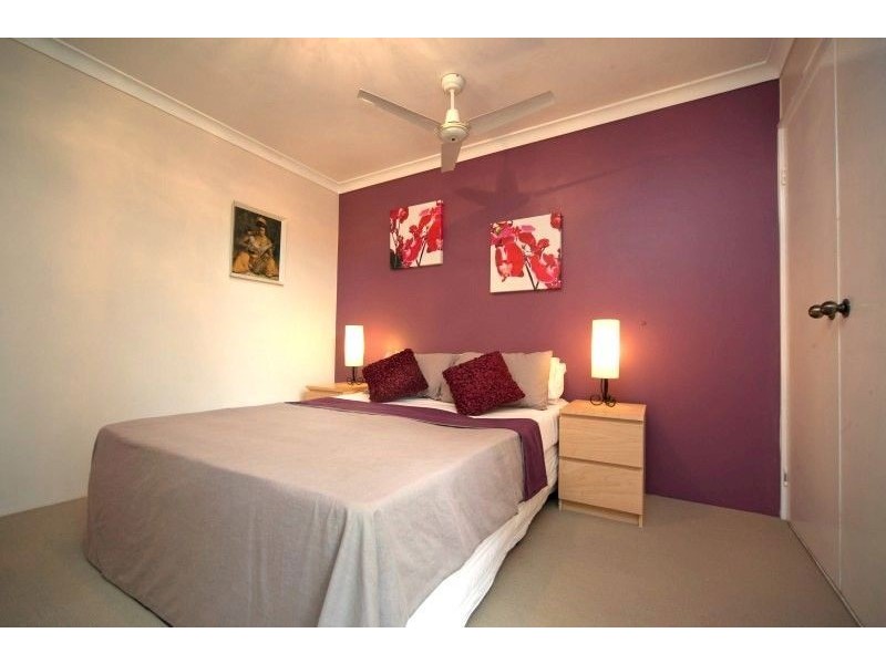 8/35 Winnacott Street, Willagee WA 6156