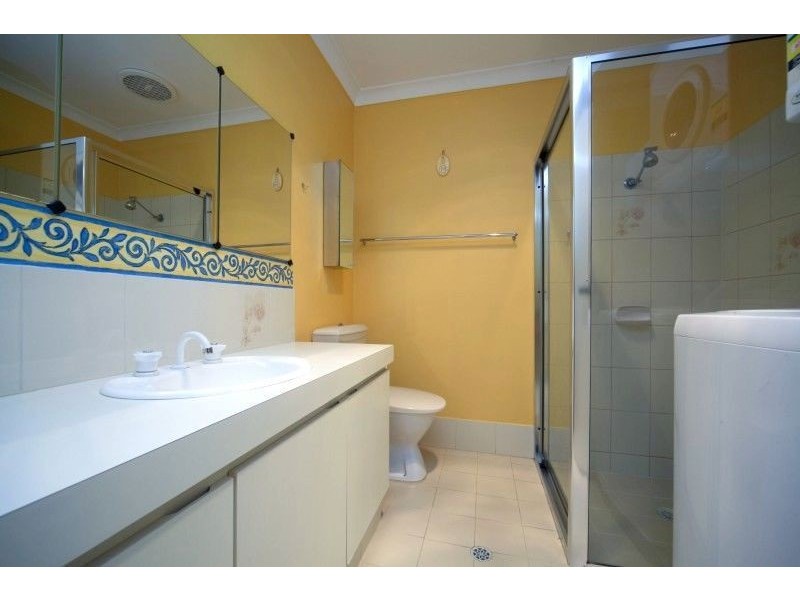 8/35 Winnacott Street, Willagee WA 6156