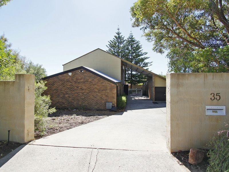 35 Mannion  Way, Kardinya WA 6163