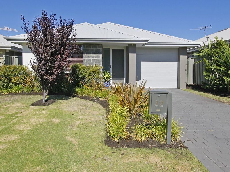32 Leontes Way, Coolbellup WA 6163