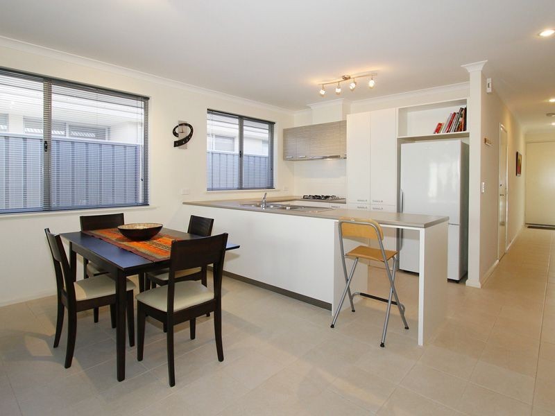 32 Leontes Way, Coolbellup WA 6163