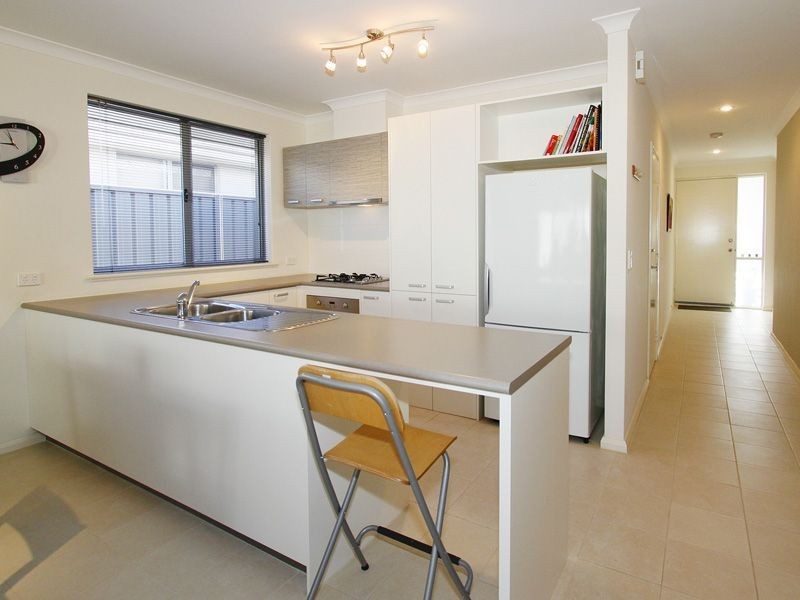 32 Leontes Way, Coolbellup WA 6163