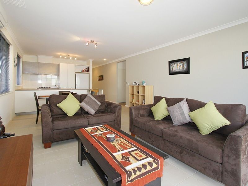 32 Leontes Way, Coolbellup WA 6163