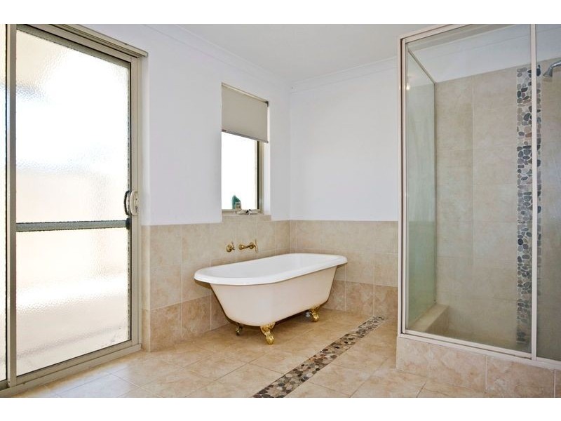 10 Astroloma Drive, Success WA 6164