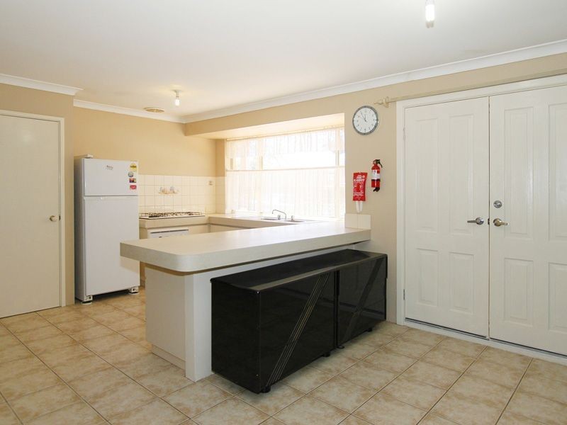 5 Paddington Court, Bibra Lake WA 6163