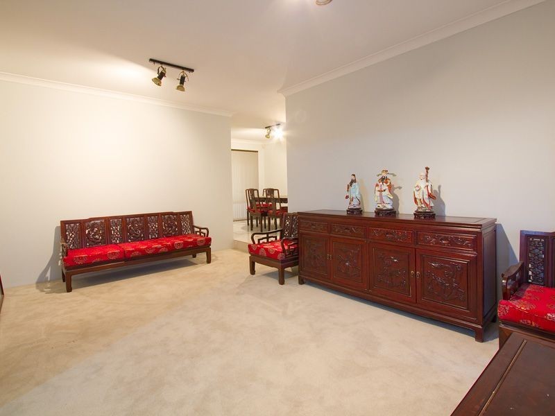 16 Scouler Way, Bateman WA 6150