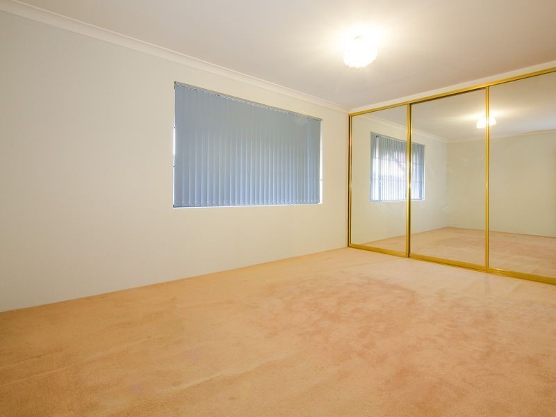 16 Scouler Way, Bateman WA 6150