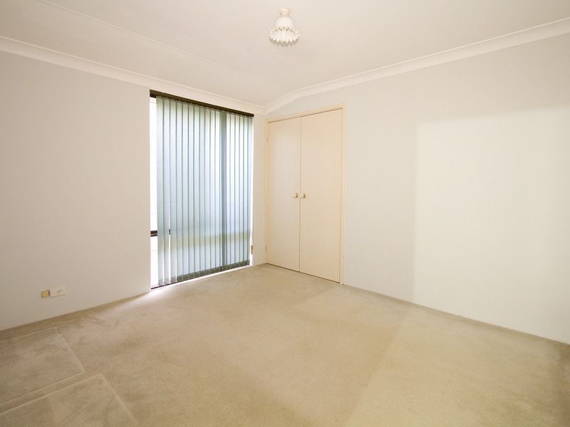16 Scouler Way, Bateman WA 6150