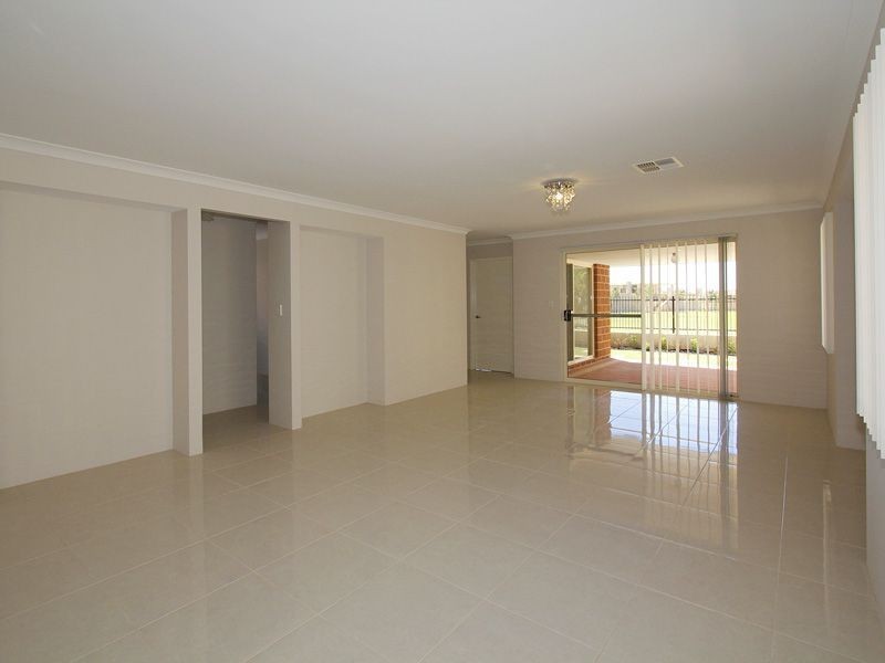 3 Delrosso Pl, O’connor WA 6163