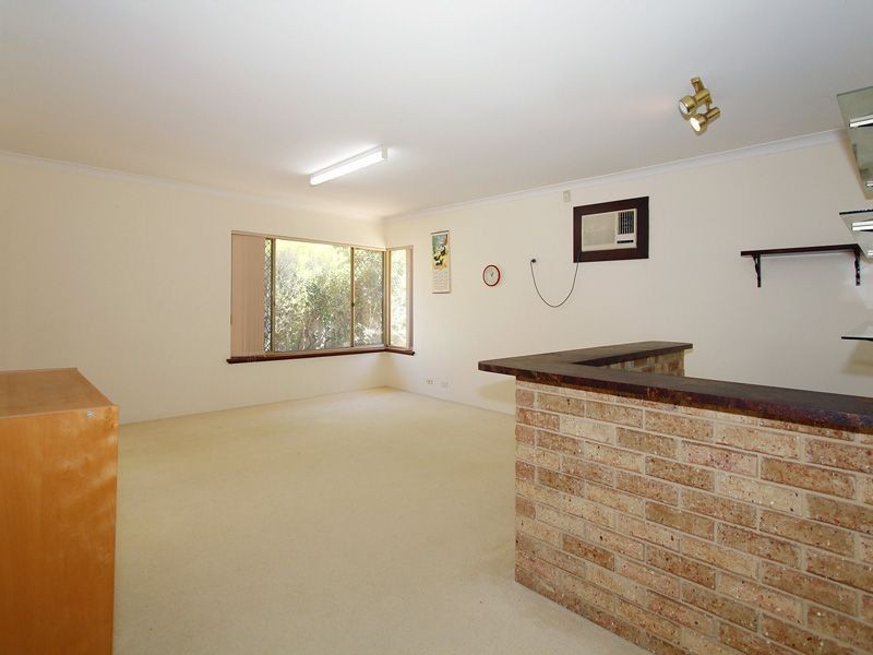 11 Edmiston Way, Winthrop WA 6150