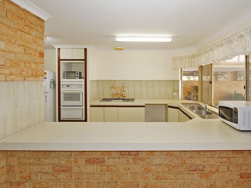 11 Edmiston Way, Winthrop WA 6150