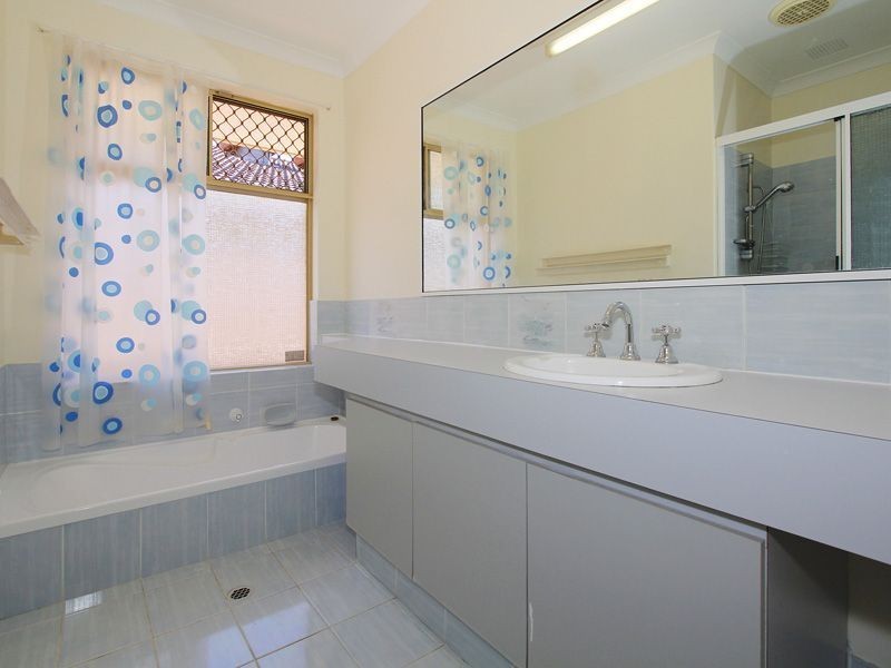 11 Edmiston Way, Winthrop WA 6150