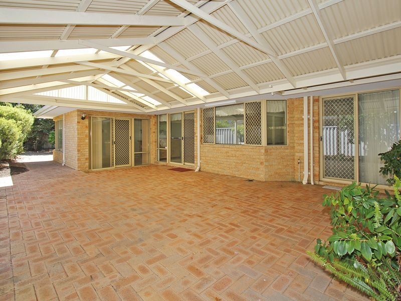 11 Edmiston Way, Winthrop WA 6150